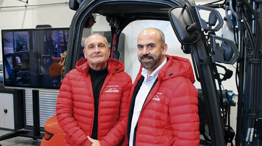 Jaime Gener, managing director; y Miguel Olivares, director regional de la Zona Este de Linde Material Handling. Foto M.V.