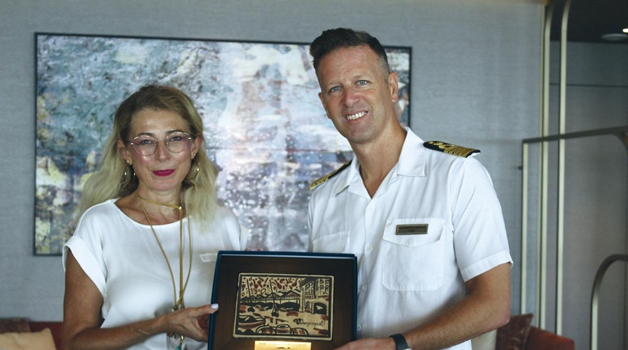 El crucero “Silver Nova” hace su primera escala en Valencia