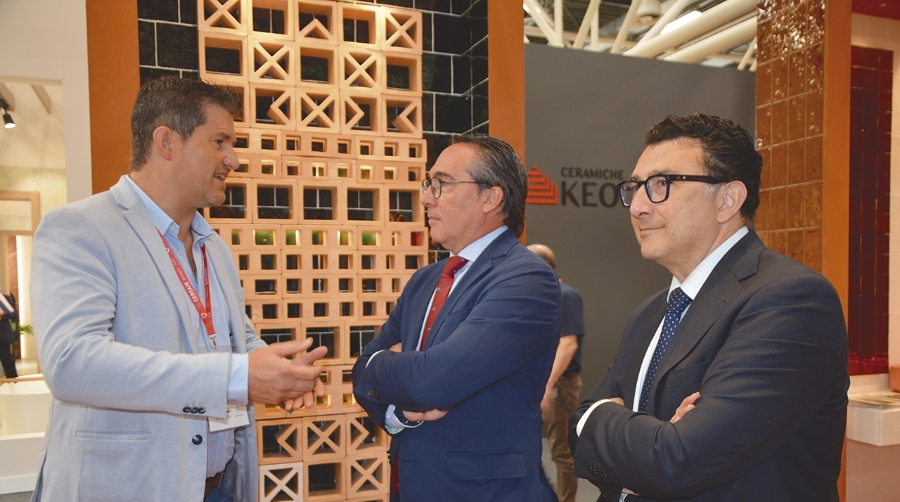 Rubén Ibáñez: “PortCastelló se siente parte del sector cerámico”