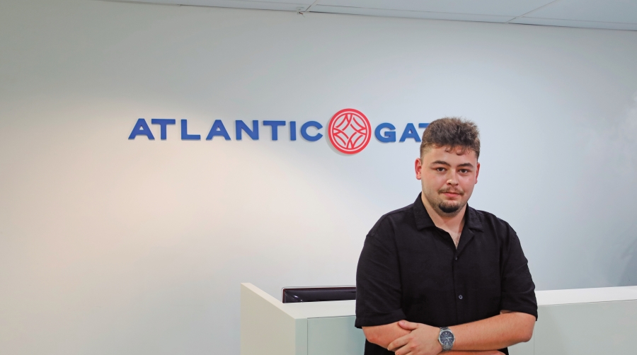 Atlantic Gate expande su campo de negocio con una línea de transporte de vehículos de lujo