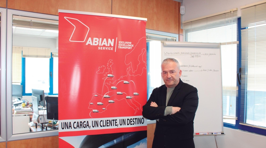 José Luis Pérez, director de Abian Service en el área de Barcelona y Zaragoza, en las instalaciones de la compañía en Rubí (Barcelona). Foto C.C.