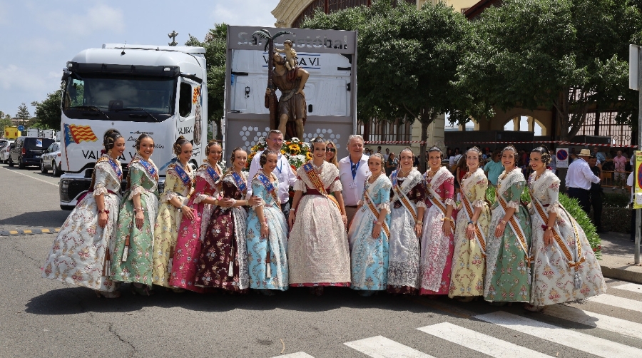 Pérez Llorca se compromete a destinar más recursos para camiones en las ITV valencianas