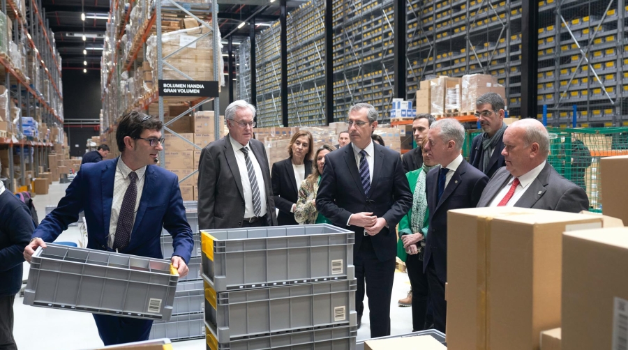 El lehendakari Íñigo Urkullu fue el encargado de inaugurar el nuevo almacén de Distribuidora Farmacéutica de Gipuzkoa.