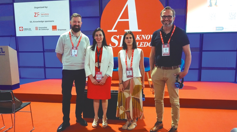 Jon Guinea, Public Policy Manager de Amazon; Laura Ilzarbe, moderadora de Traldisporta; Blanca García, ecommerce Solutions Manager de Nacex y ordi Periz, Transport Manager South de Privalia. Foto FV.