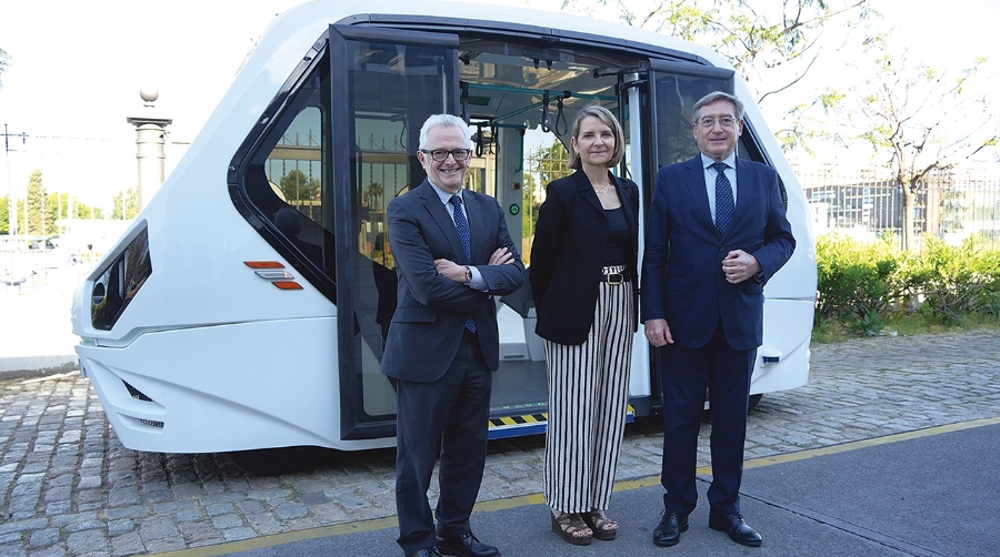 Sevilla prueba un vehículo autónomo en los desarrollos puerto-ciudad