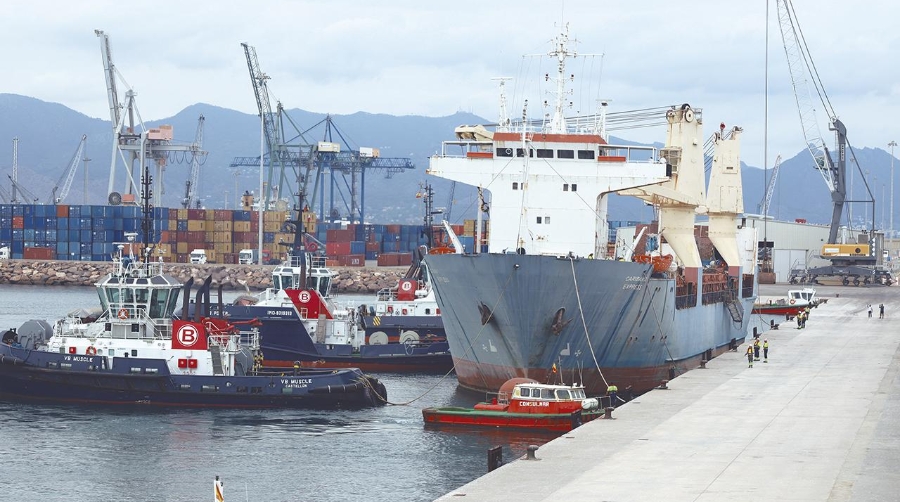 El buque, atracado en las instalaciones del Puerto de Castellón.