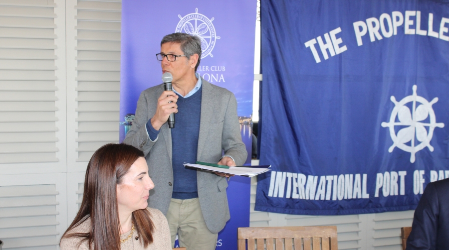 Gonzalo Sanchís, presidente de Propeller Barcelona, junto con Nerea Rodríguez, Directora del Departamento de Aduanas e Impuestos Especiales. Foto C.C.