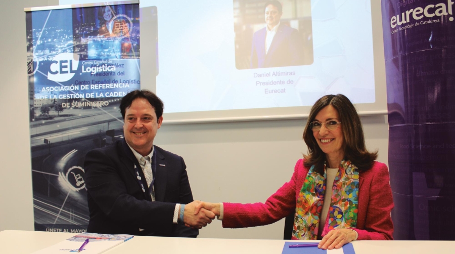 Daniel Altimiras, presidente de Eurecat - Centro Tecnológico de Catalunya; y Ana González, presidenta del Centro Español de Logística, firmaron ayer en Barcelona el acuerdo de colaboración entre las dos entidades. Foto M.V.