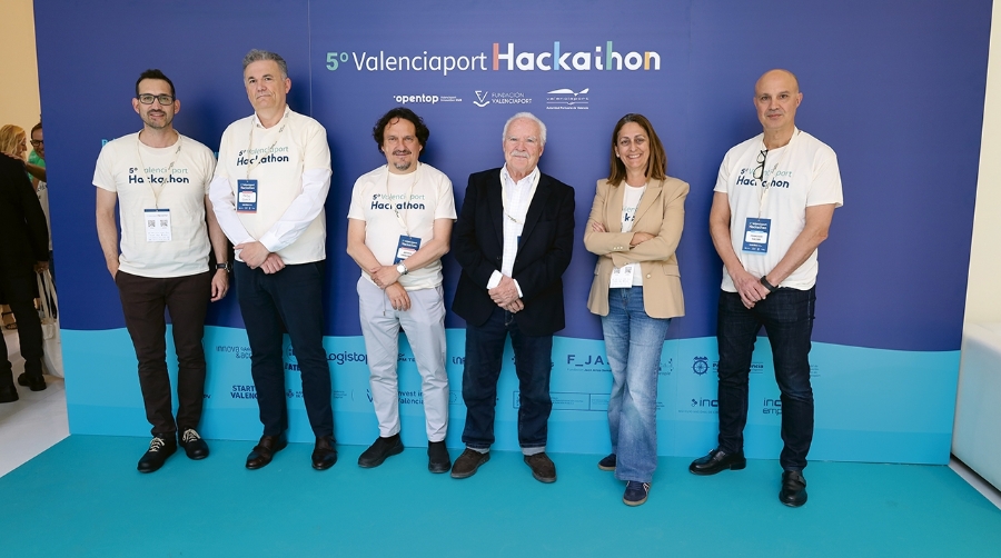 Antonio Torregrosa: “Habéis venido a ayudar a construir el Puerto de Valencia del futuro”
