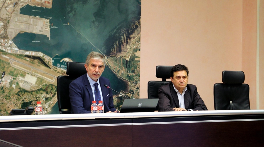 La AP de Santander acometerá este año la construcción del nuevo muelle de Raos 6