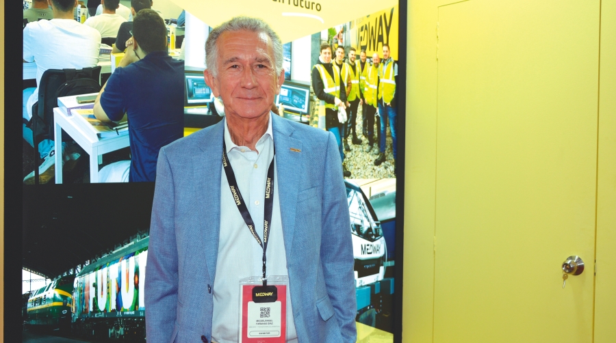 Miguel Fañanás, Desarrollo Negocio Iberia de Medway, en el stand de la compañía en el SIL. Foto J.C.P.