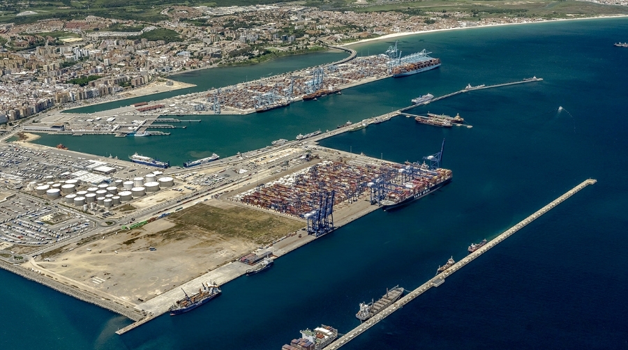 El tráfico de los puertos del Estado creció un 2,73% en abril