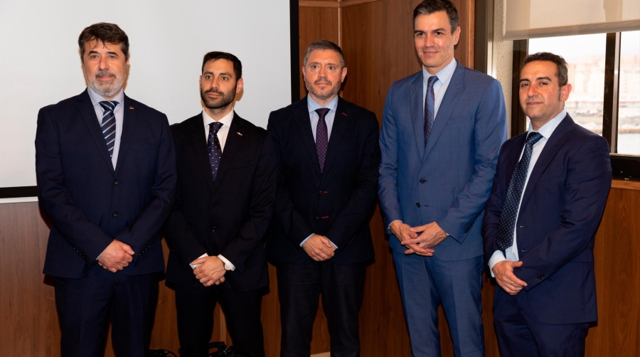 Pedro Sánchez conoce el proyecto de reforma de la estación marítima del Puerto de Ceuta