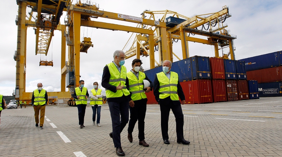 El Puerto de Ferrol incrementa un 30% el tr&aacute;fico de contenedores