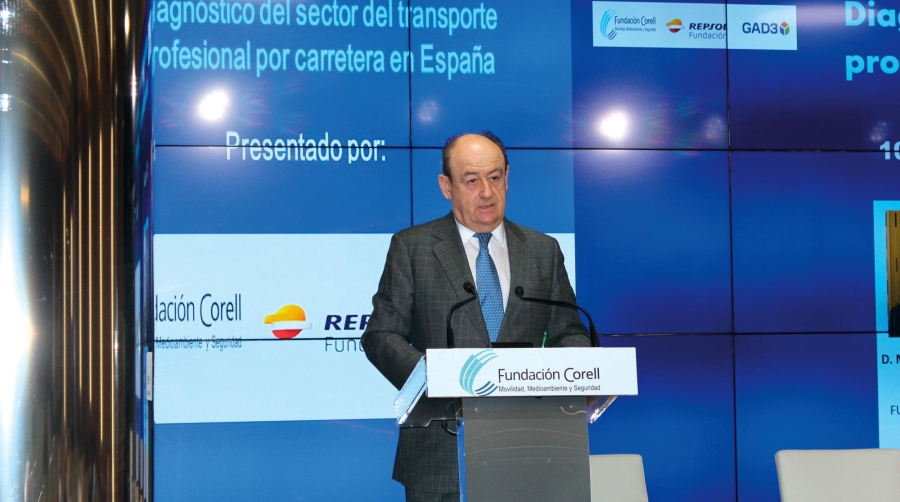 La transformación tecnológica y empresarial, retos clave del transporte por carretera