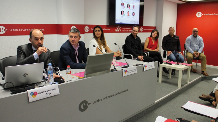 Jaume Adrover, de GPA; Francisco Dur&aacute;n, de Nissan; Alexandra Escarnero, de Naotum Logistics; Paulo Prerira, de Schneider Electric; Mari-Laure Vuillermoz, de Emirates SkyCargo; Giancarlo Devoto, de Nippon Express; y Xavier Ferrando, de Air France-KLM. Foto A.Tejera.