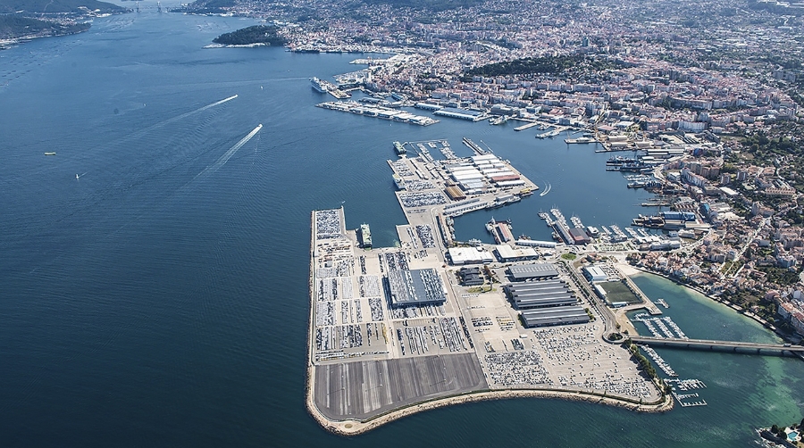 Pérez y Cía. consigna la escala de siete buques de la Armada en Vigo