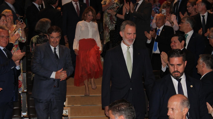 El Rey respalda la contribución estratégica del SIL a la logística