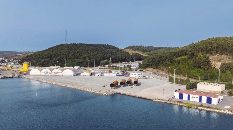 Nueva explanada logística entre los muelles de Valliniello y ArcelorMittal.