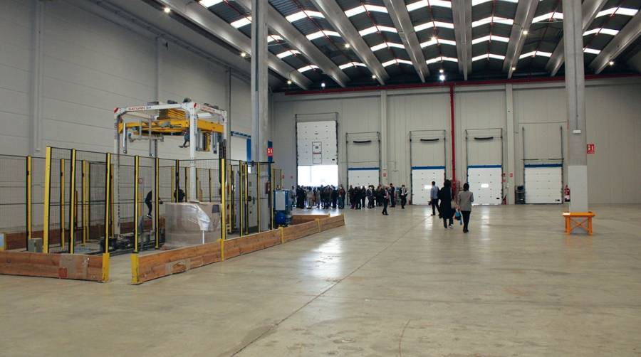Automoci&oacute;n, qu&iacute;mica y fotovoltaica, primeros sectores interesados en el hub de Corea