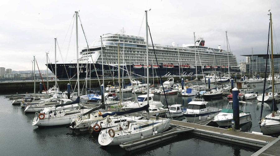 TUI Cruises estrena su buque &ldquo;Mein schiff 2 New&rdquo; en A Coru&ntilde;a