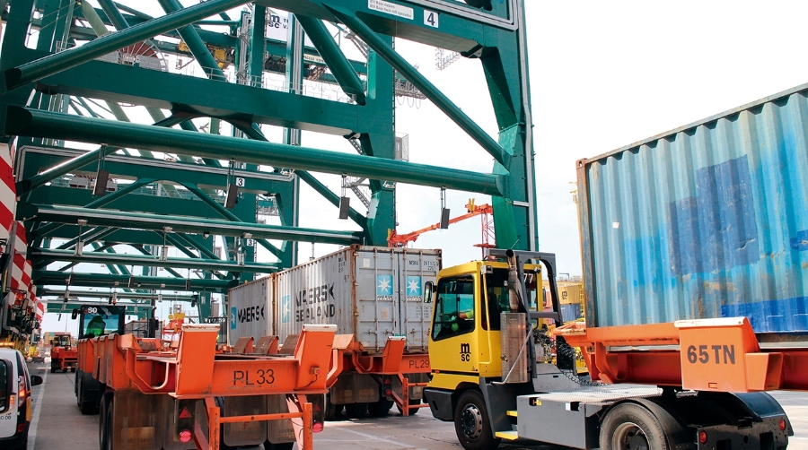 Los accidentes laborales en la estiba del Puerto de Valencia caen un 61,29% desde 2015