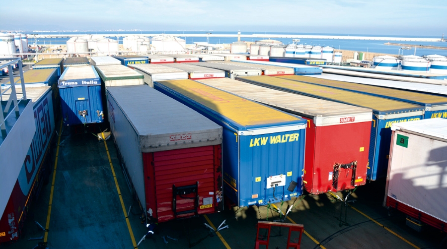 Valenciaport gestion&oacute; m&aacute;s de 11,22 millones de toneladas de mercanc&iacute;as a trav&eacute;s de las autopistas del mar.