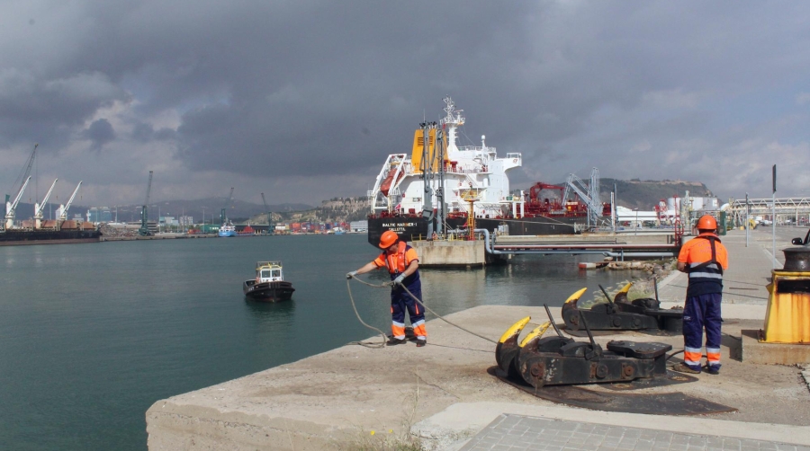 Las tarifas del servicio portuario de amarre en el Port de Barcelona se incrementan un 5,5%