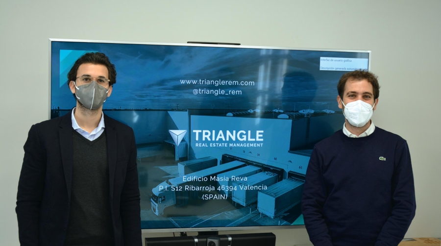 Pablo Sánchez, responsable de Departamento de Suelo de TPF Consulting en Valencia; y Jesús Fajardo, gerente de Triangle REM en Valencia. Foto: Raúl Tárrega.