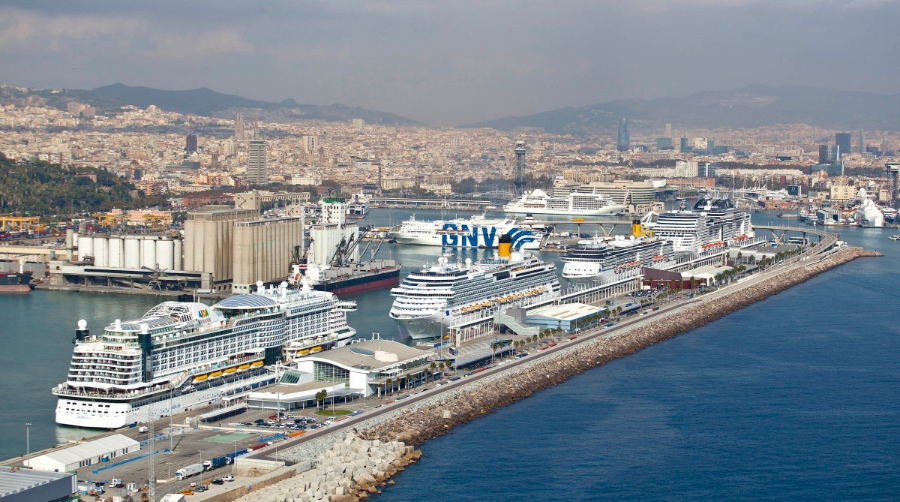 El Puerto de Barcelona se compromete a electrificar sus muelles en siete a&ntilde;os