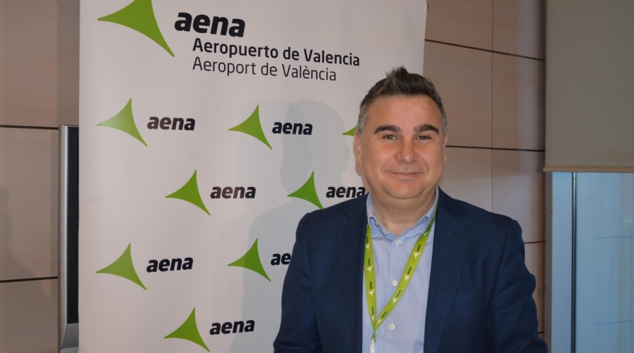 Antonio García Aparicio, director del Aeropuerto de Valencia. Foto: Raúl Tárrega.