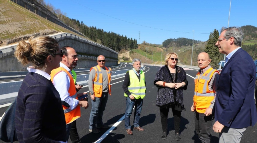 Gipuzkoa abre al tr&aacute;fico la nueva Autov&iacute;a de Deskarga, libre de peaje, que pasa a ser A-636