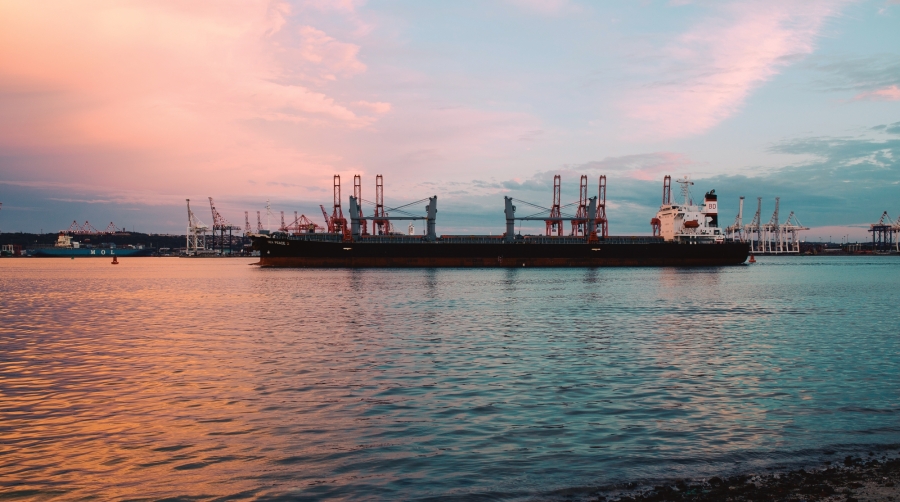 Por tierra, mar y aire: el conflicto de Oriente Medio pone a prueba la logística