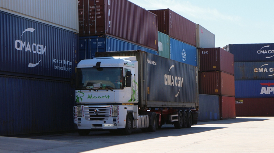 El Gobierno redobla las interpretaciones para aclarar qu&eacute; pasa con la log&iacute;stica en el RDL