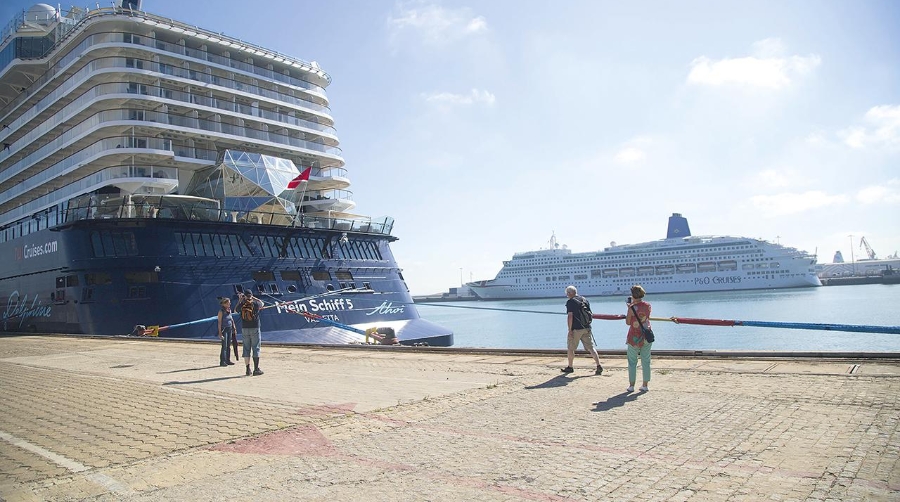 Cádiz actualiza su aplicación móvil para los cruceristas