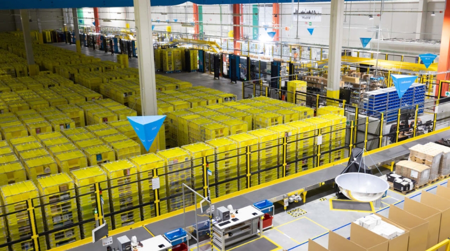 Amazon abre su primer centro de entrega en el d&iacute;a de Europa en Madrid
