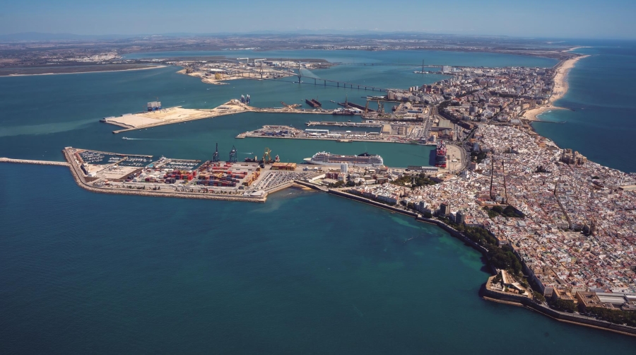 El Puerto de Cádiz impulsa un protocolo que refuerza el desarrollo de un espacio de integración Puerto-Ciudad de 335.000 metros cuadrados.