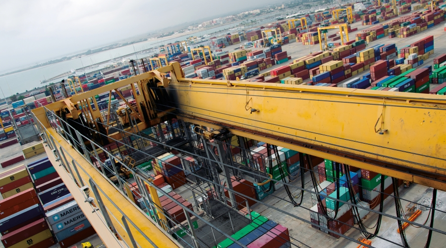 Cuatrecasas alerta de “ventajas injustificadas” para ciertos modelos laborales en la estiba