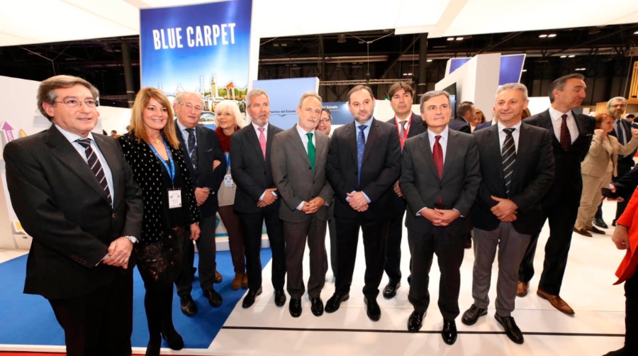 El ministro de Transportes, Movilidad y Agenda Urbana visita el stand de Puertos del Estado en Fitur 2020