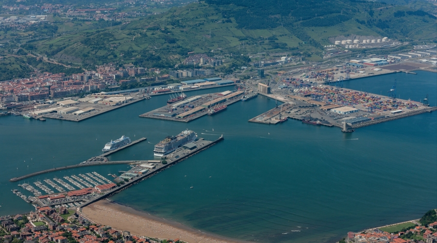 El Puerto Deportivo El Abra-Getxo, en la parte inferior izquierda de la imagen.