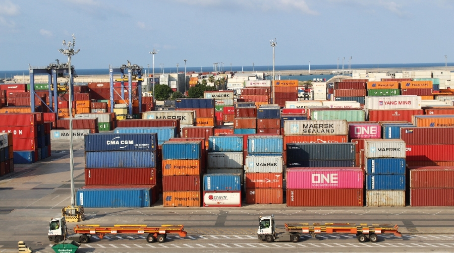 Los flujos de exportación impulsan el tráfico de contenedores de Valenciaport en octubre.