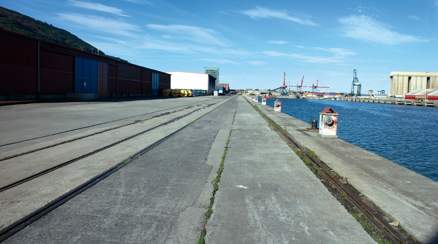 Estibadores y empresas negociar&aacute;n en ausencia de huelga en una mesa tutelada por Trabajo