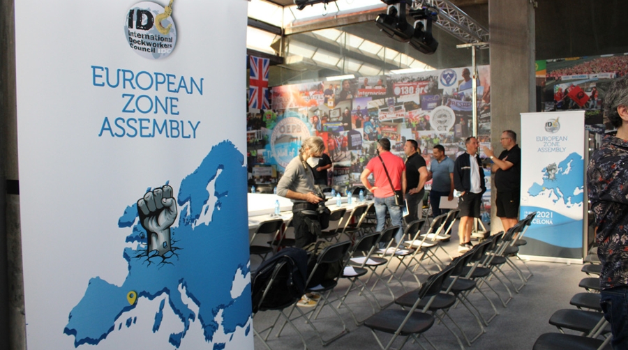 Estibadores de toda Europa debaten en Barcelona el futuro de la estiba