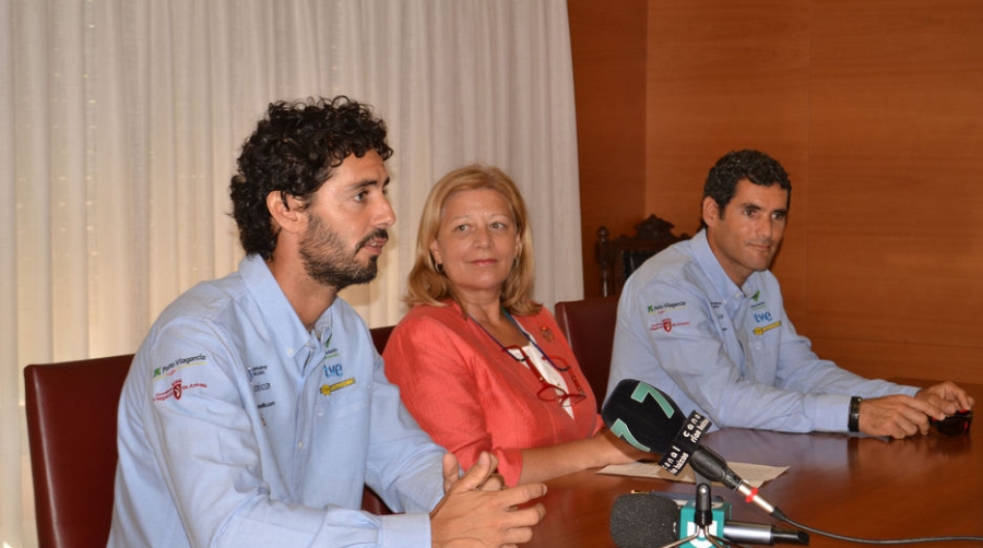 El Puerto de Vilagarc&iacute;a patrocina el equipo Paz Sailing Team de cara a los JJ.OO. 2016