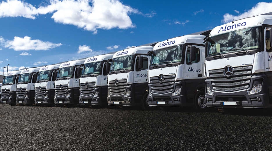 Transportes Alonso suma cien camiones a su flota y estrena nueva identidad corporativa