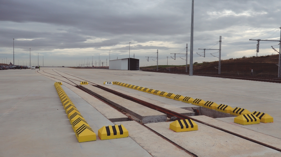 Detalle del acceso a la plataforma de contenedores en el Puerto Seco de Salamanca. Foto M.J.