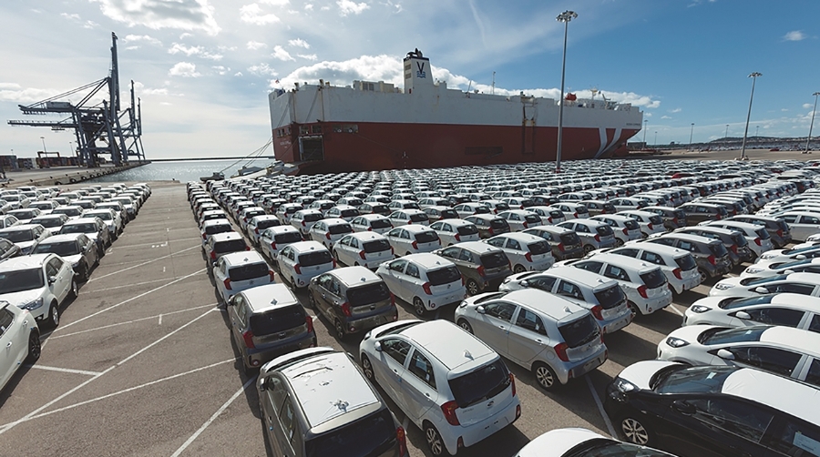 El tráfico de automóviles está creciendo en el Port de Tarragona.
