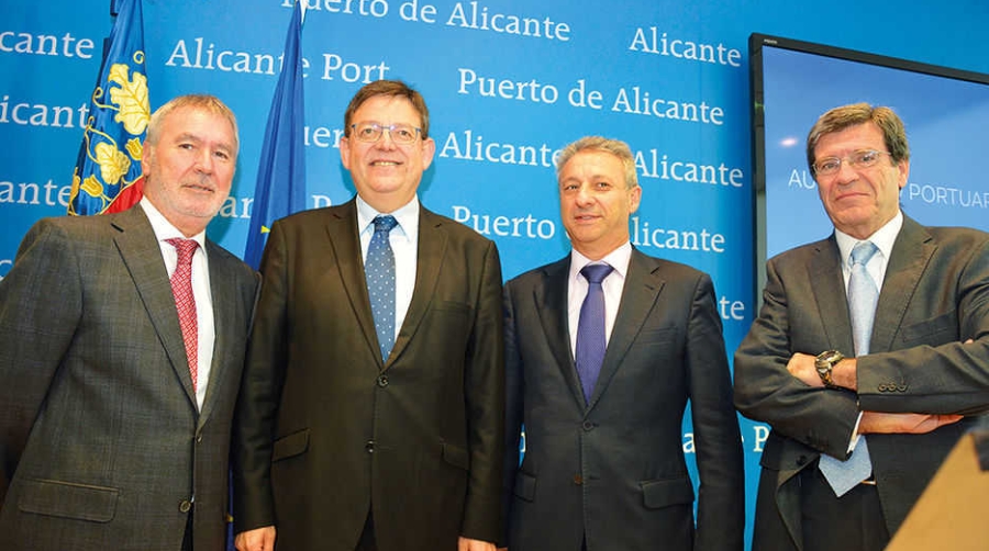 J.A. Gisbert: &quot;Aspiramos a duplicar el volumen de carga en el Puerto de Alicante, lo que no va a ser f&aacute;cil&quot;