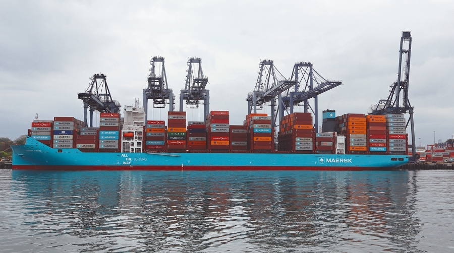 Tras la salida de Panama Ports Company (filial de CK Hutchison Holdings), APM Terminals gestiona Balboa Port / Terminal de Contenedores de Balboa, ubicada en la entrada pacífica del Canal de Panamá, en la imagen. Foto J.P.