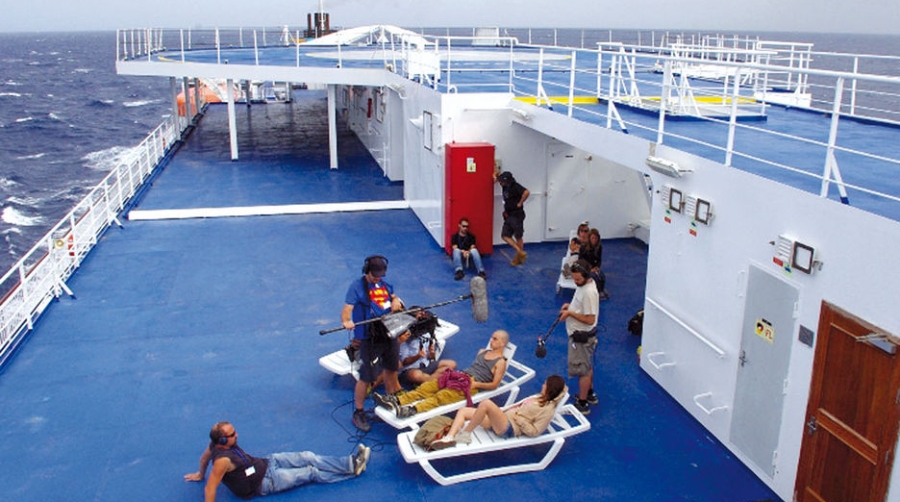 Uno de los buques de Bale&agrave;ria se convierte en el escenario de rodaje de la serie &quot;Pulseras Rojas&quot;